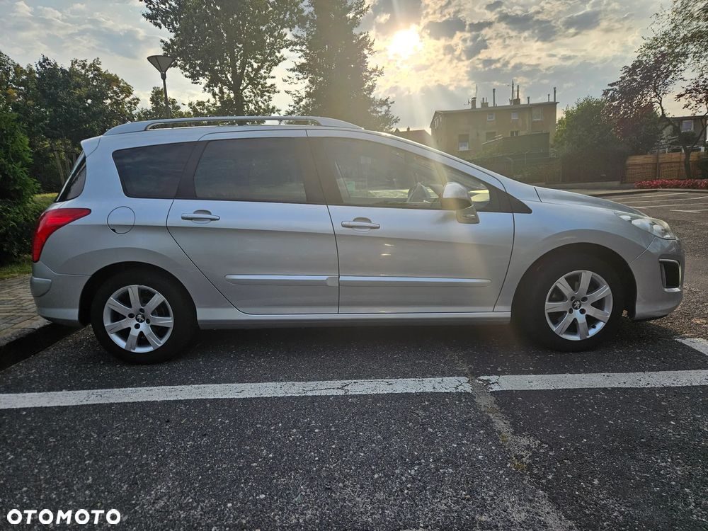 Peugeot 308 SW 120 VTi Platinum - 4