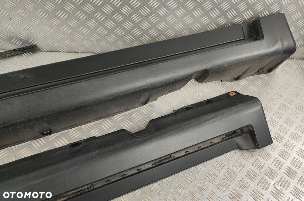 9650947477 próg listwa progowa prawa przednia tylna nakładka CITROEN C6 - 3