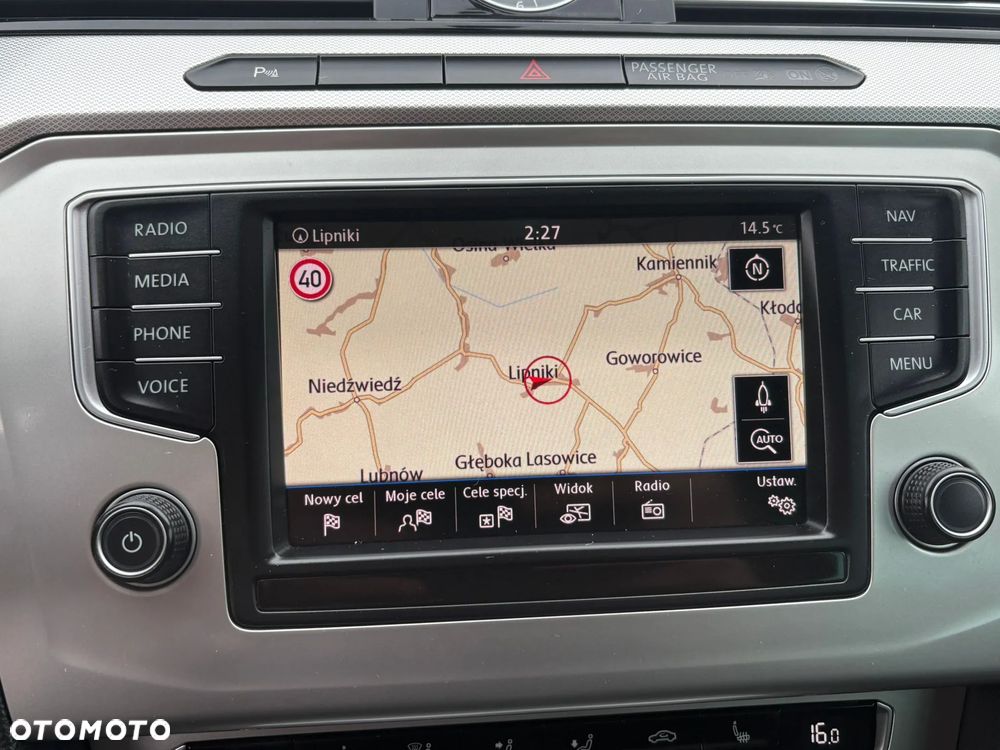 Volkswagen Passat 2.0 TDI (BlueMotion Technology) Highline - 16