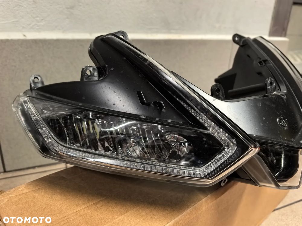 Reflektor lampa przód Aprilia RS 660 Aprilia Tuono 660 Aprilia RSV4 1100 - 4