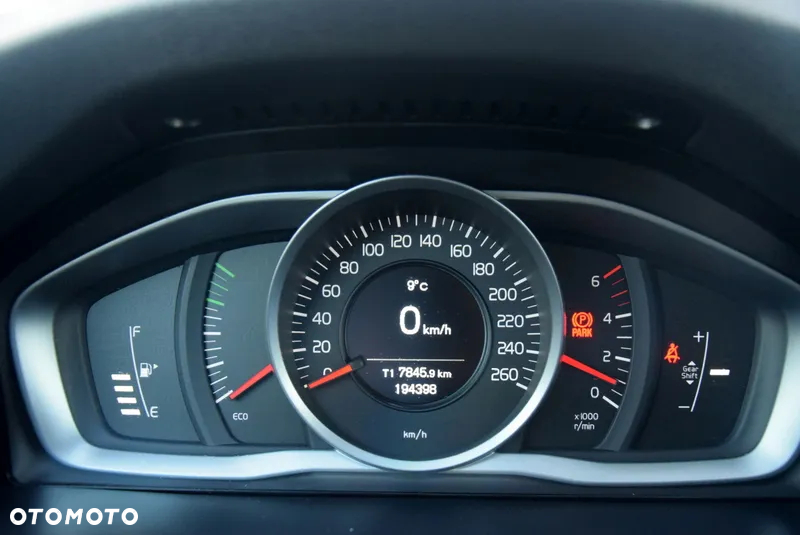 Volvo V60 D2 Drive-E Dynamic Edition (Momentum) - 21