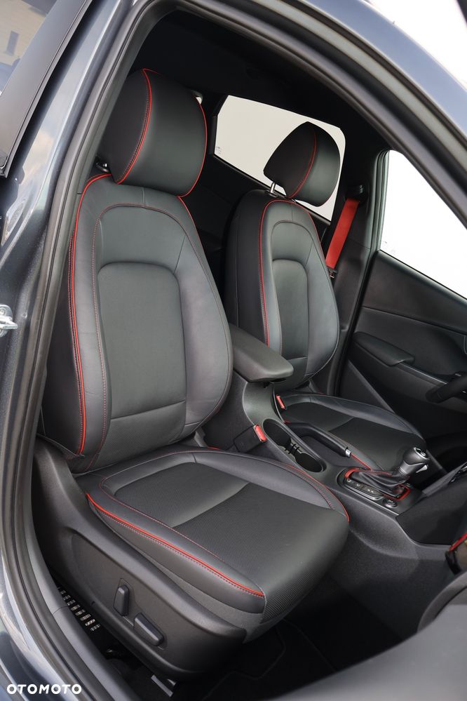 Hyundai Kona 1.6 T-GDI DCT 4WD Premium - 6