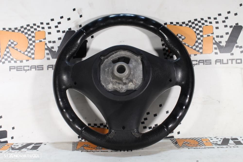 Volante Bmw 1 (E87)  Volante Bmw E81 E82 E87 E88 E90 E91 E92 E93 E84 - 8