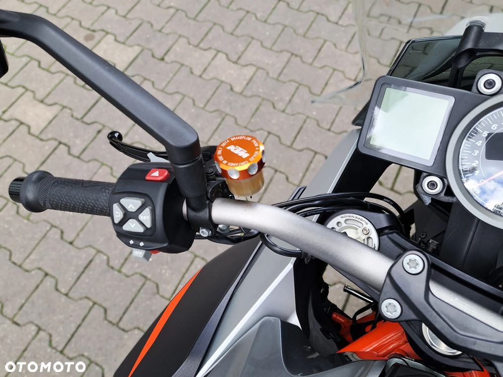 KTM Super Duke - 11