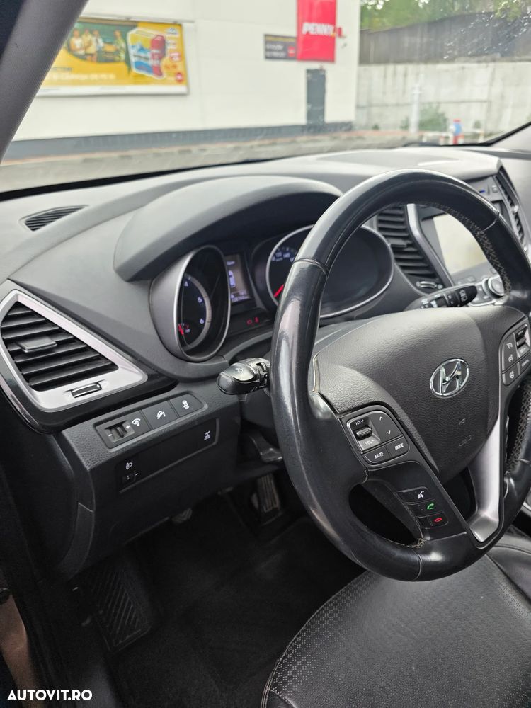 Hyundai Santa Fe - 27