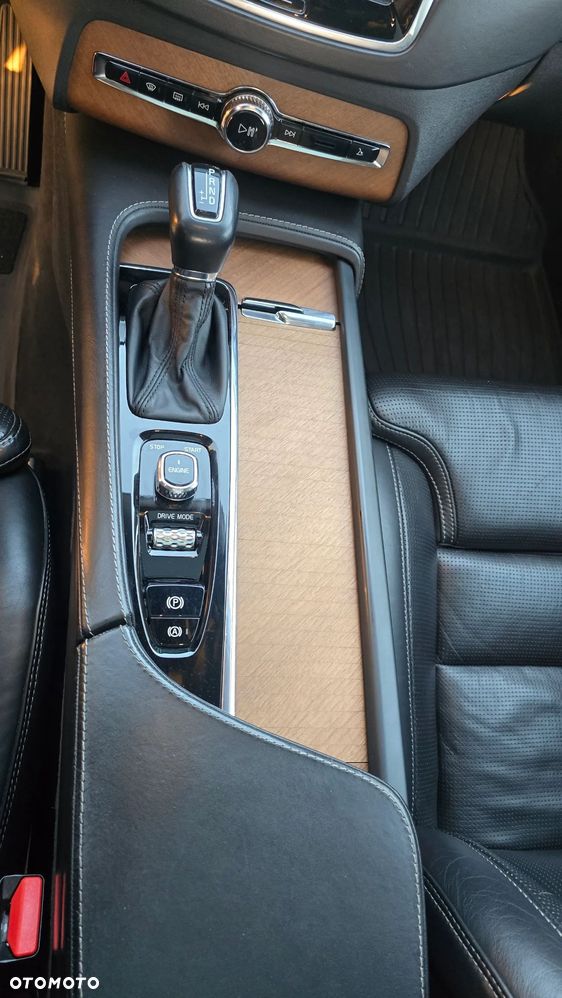 Volvo XC 90 D5 AWD Inscription 7os - 14