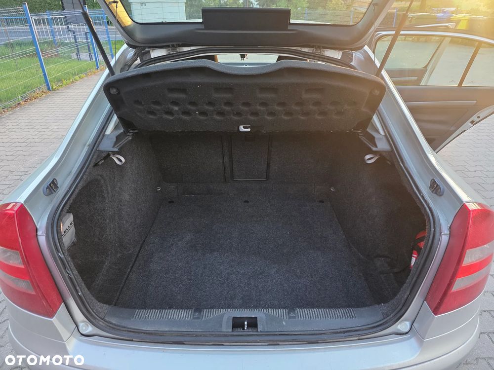 Skoda Octavia 2.0 TDI Ambiente - 13