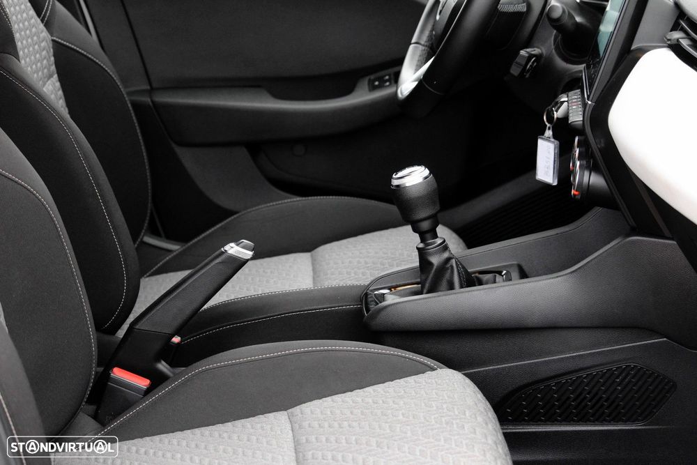 Renault Clio 1.0 TCe Evolution - 17