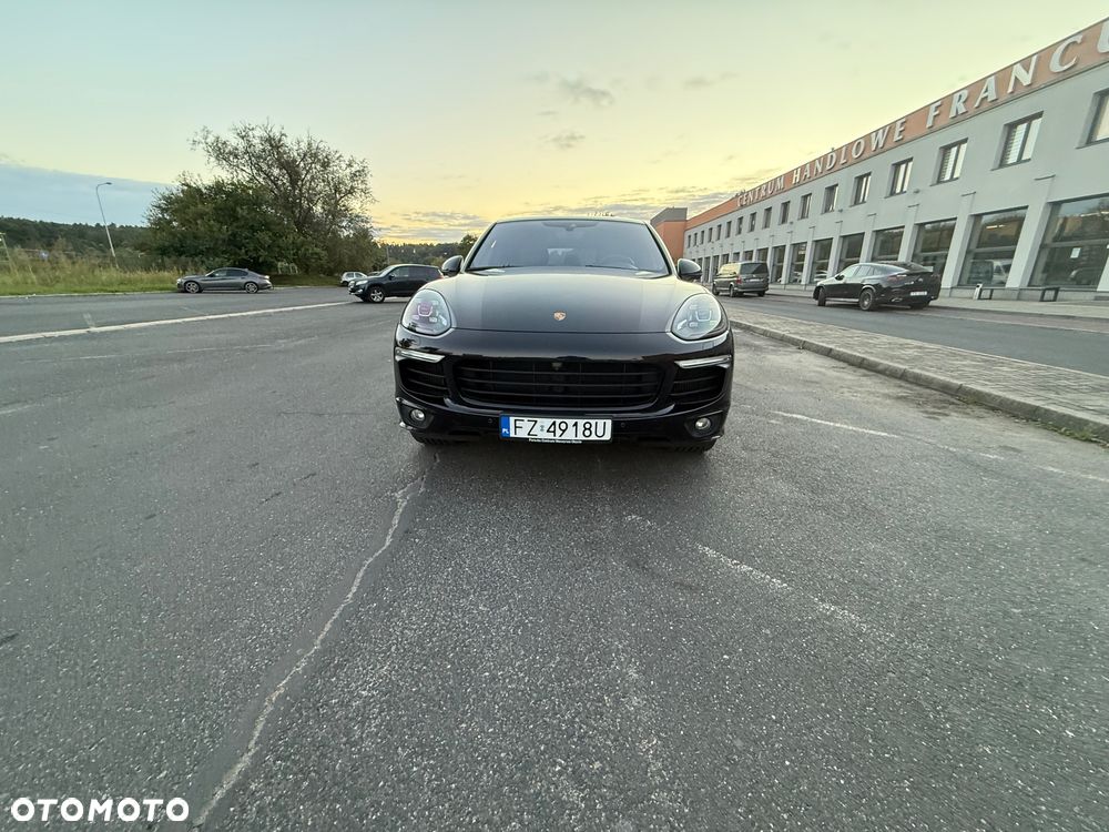 Porsche Cayenne Diesel Platinum Edition - 3