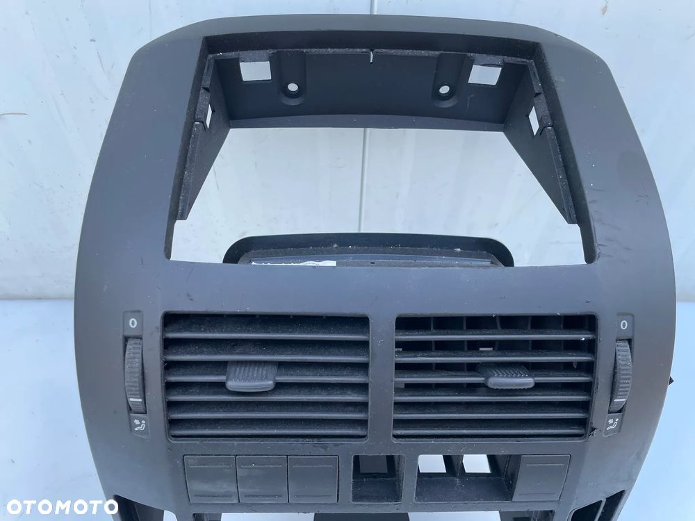 RAMKA PANEL ŚRODKOWY VW POLO 9N 6Q0858069L - 6