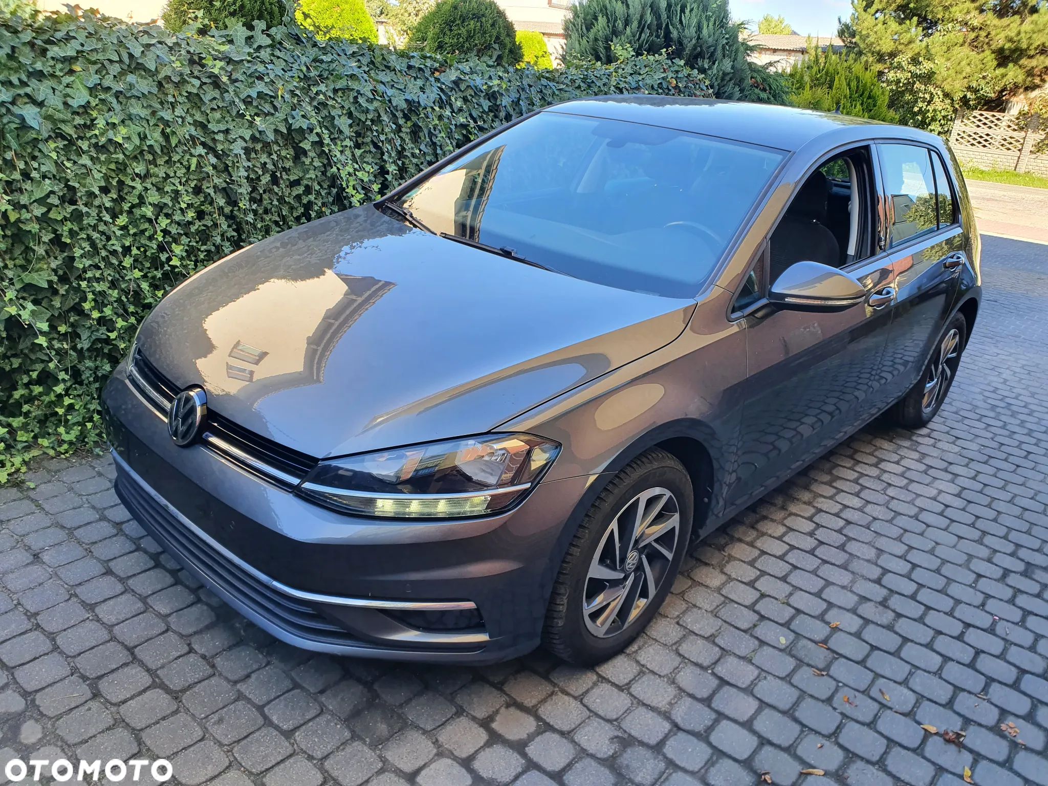 Volkswagen Golf 1.0 TSI Sound - 1
