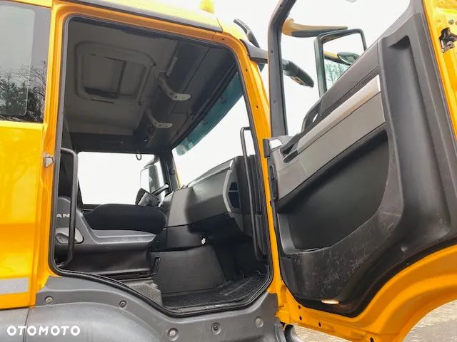 MAN TGS 35.440 8x6  Wywrotka Meiller Bordmatic 2015 r z Niemiec - 21