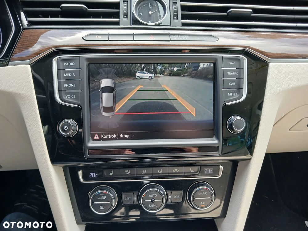 Volkswagen Passat 2.0 TDI BMT Highline DSG - 11