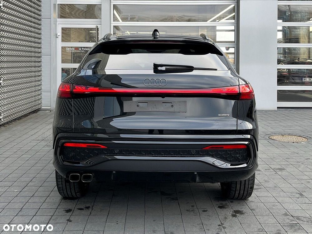 Audi Q5 Sportback - 13