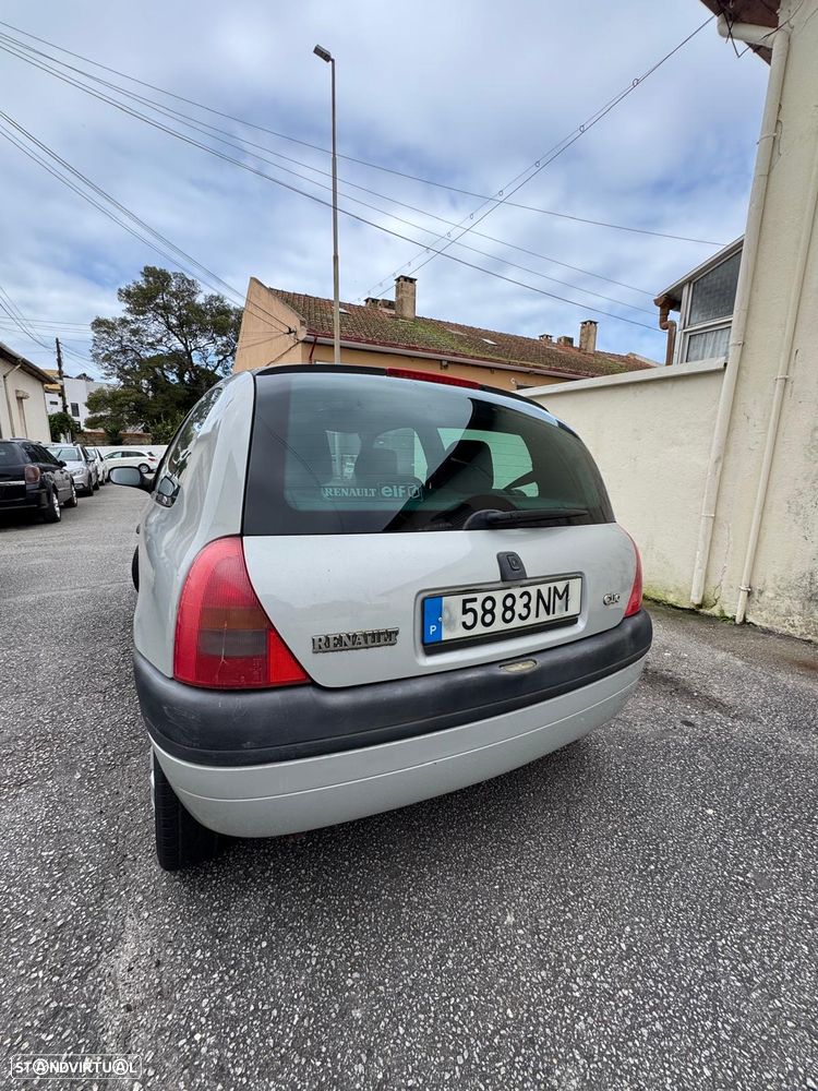 Renault Clio - 3