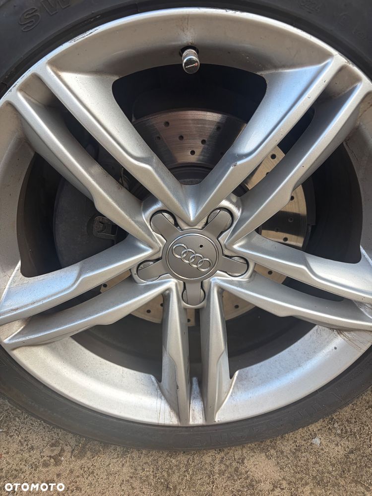 Audi A4 Limousine - 11