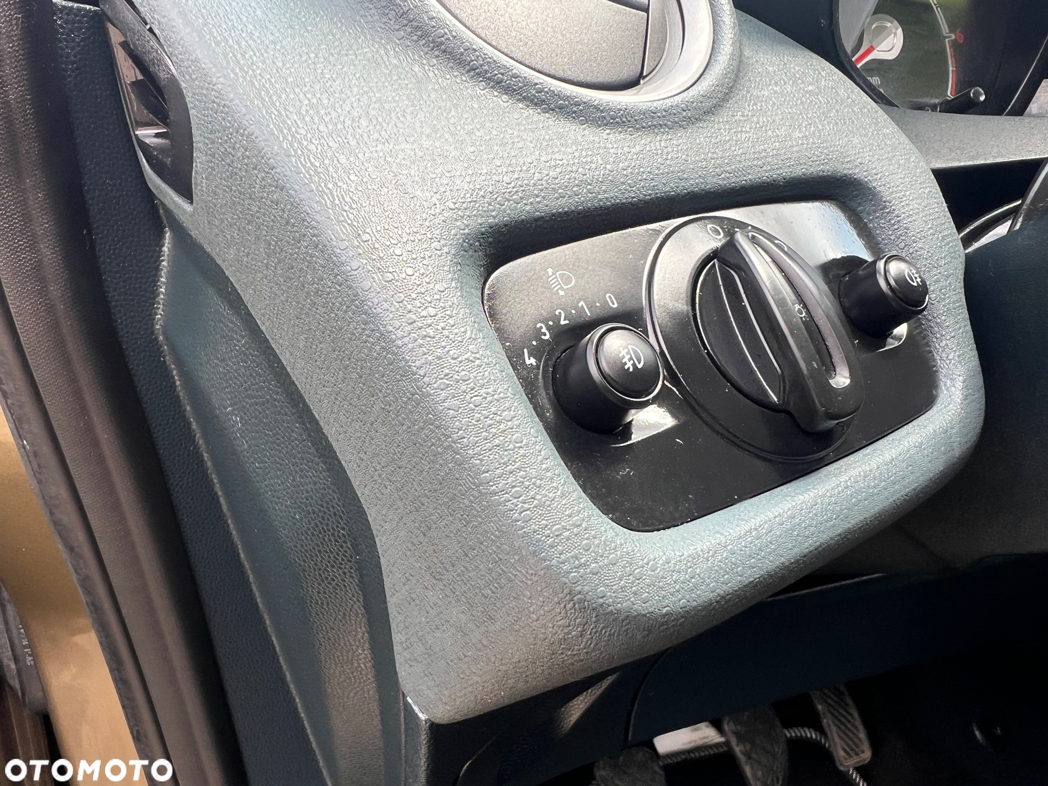 Ford Fiesta 1.25 Ambiente - 33