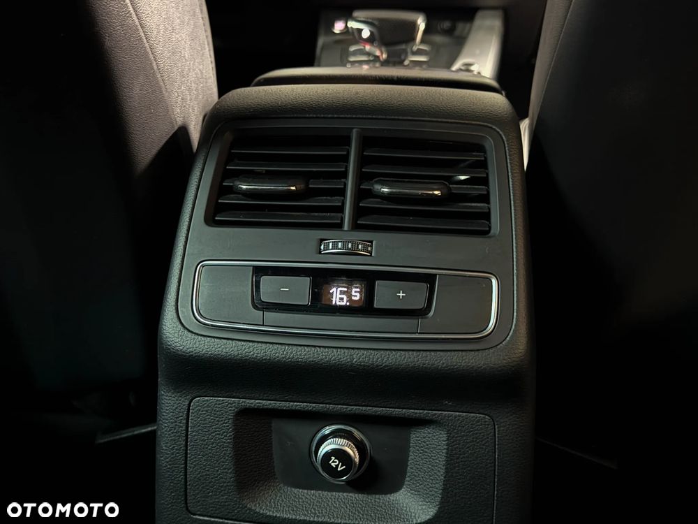 Audi A4 Avant 40 TDI S tronic S line - 24