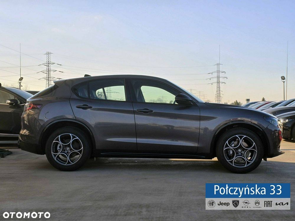 Alfa Romeo Stelvio - 5