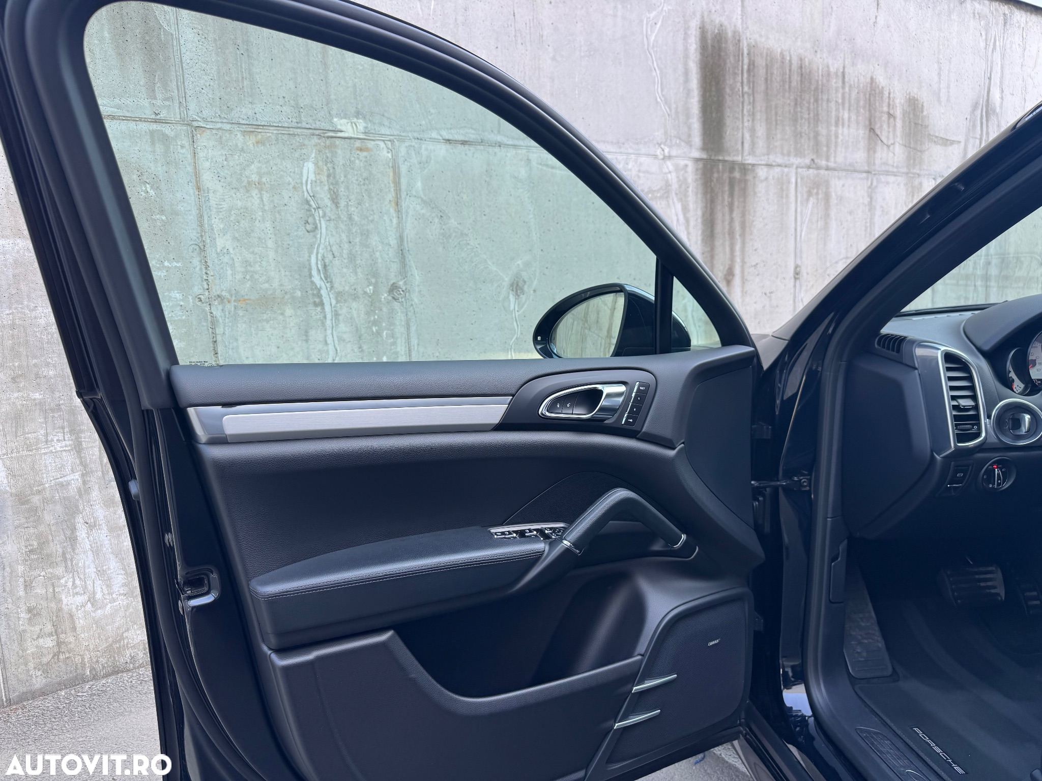 Porsche Cayenne Diesel Platinum Edition - 38