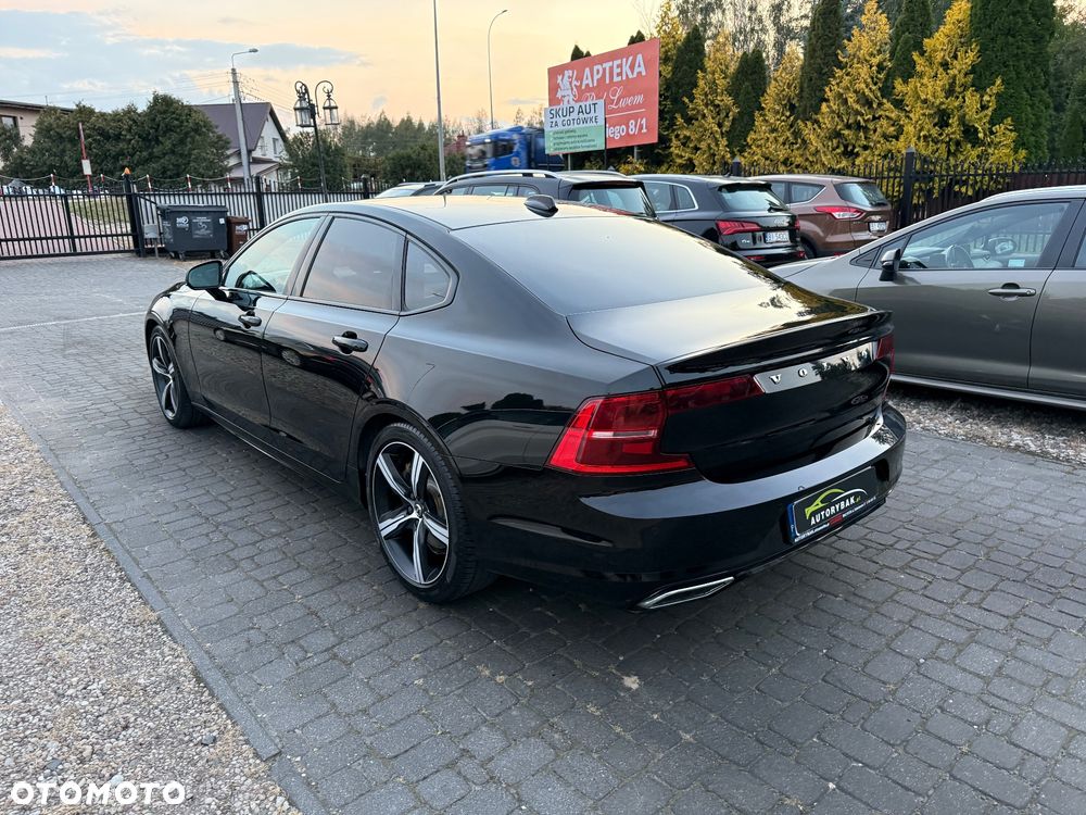 Volvo S90 D5 SCR AWD R-Design - 37