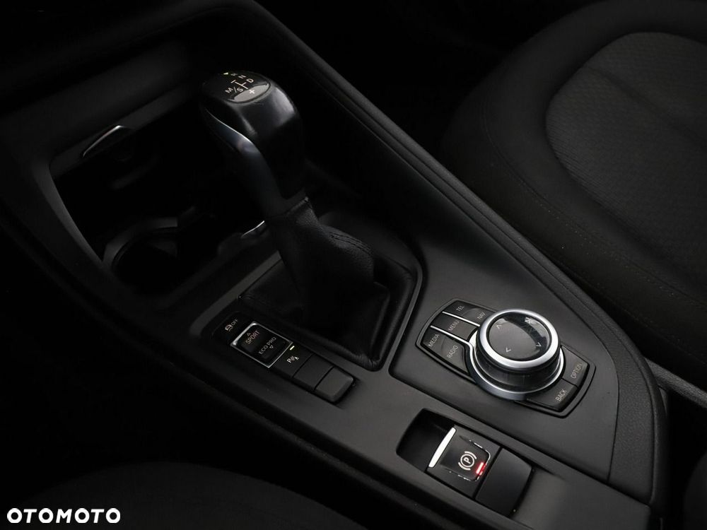 BMW X1 xDrive18d Advantage - 27