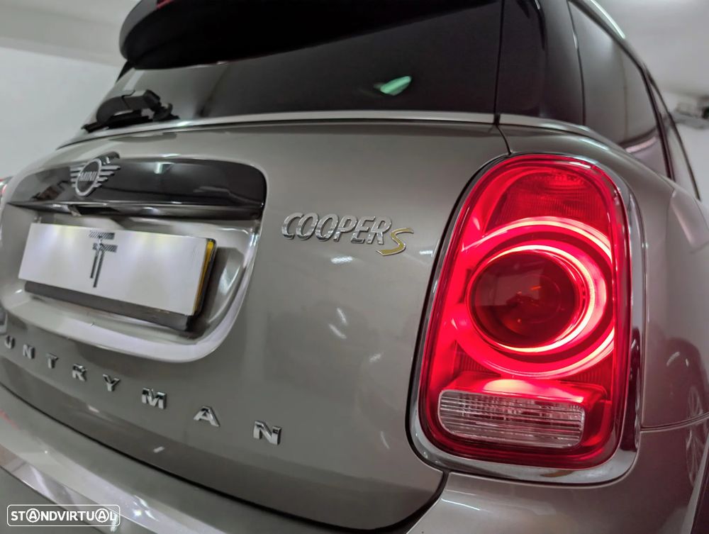 MINI Countryman Cooper SE ALL4 Auto - 18