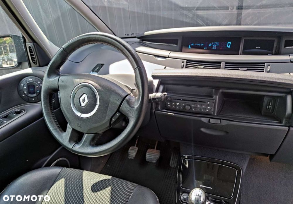 Renault Espace 2.0 dCi Celsium - 19