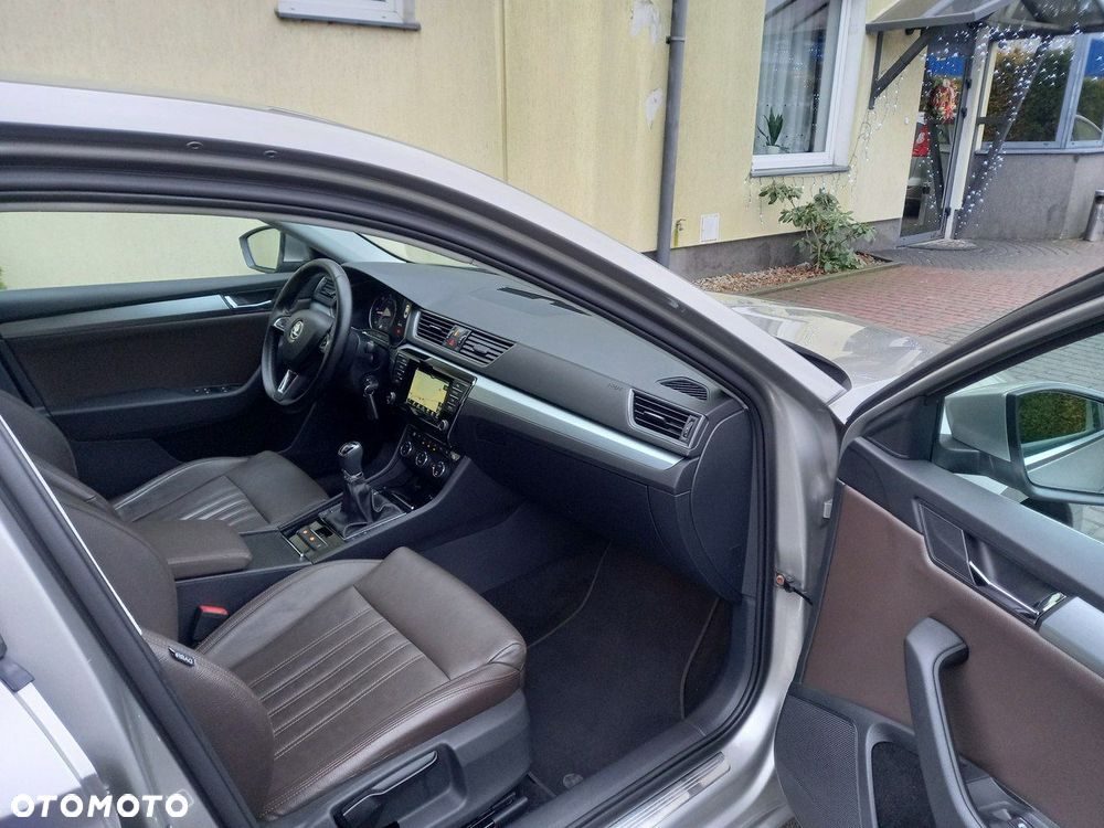 Skoda Superb 1.6 TDI Style - 19