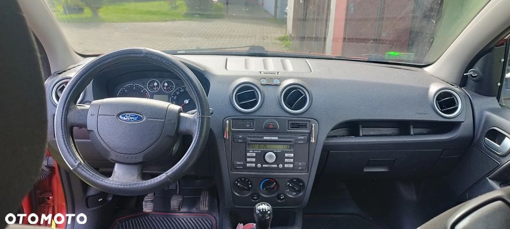 Ford Fusion - 9