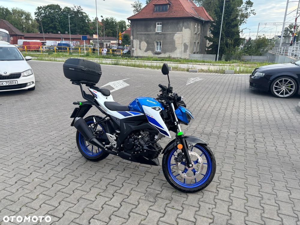 Suzuki GSX - 4