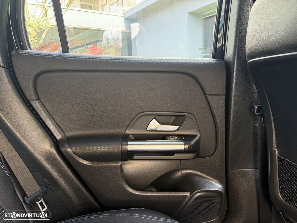 Mercedes-Benz GLA 250 e 8G-DCT Progressive - 11