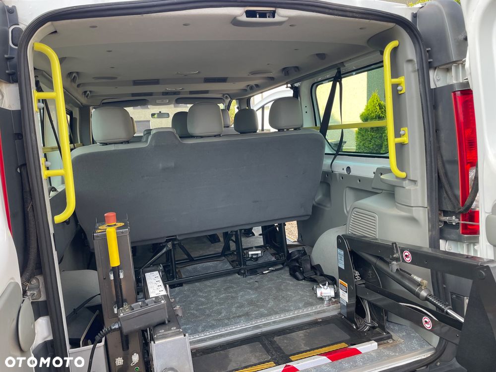 Renault Trafic Passenger Expression - 31