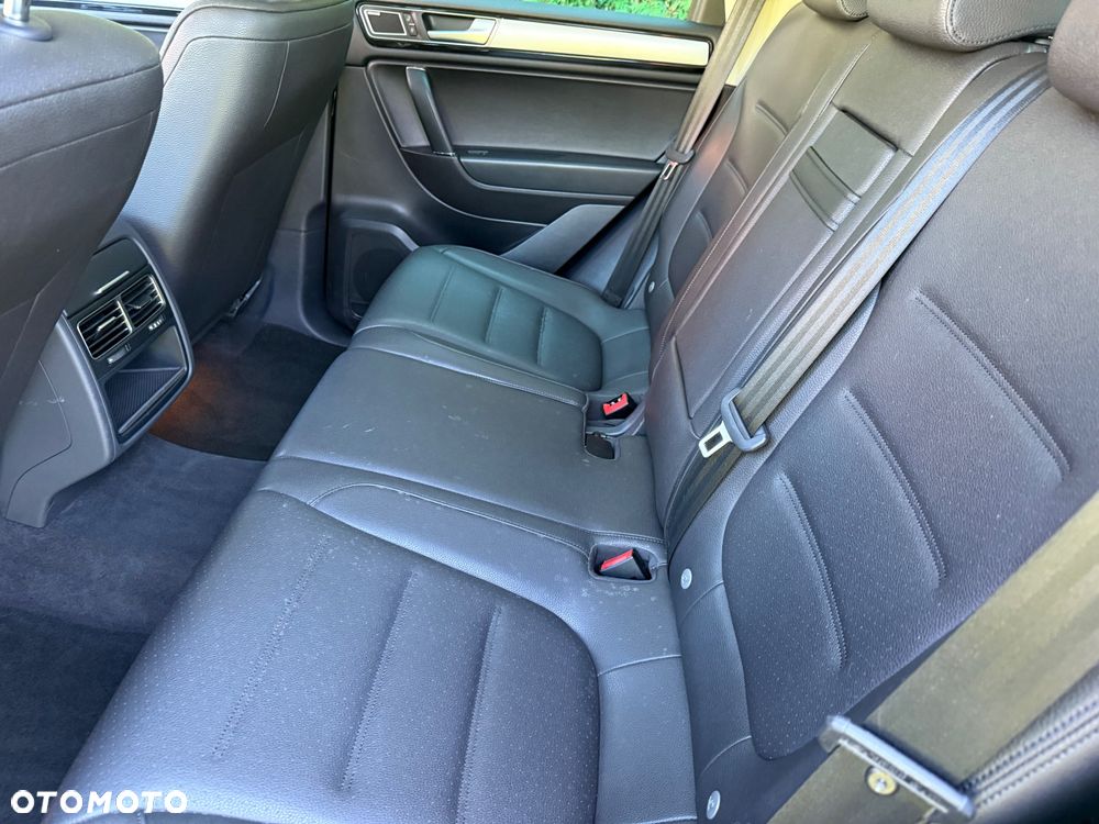 Volkswagen Touareg - 13