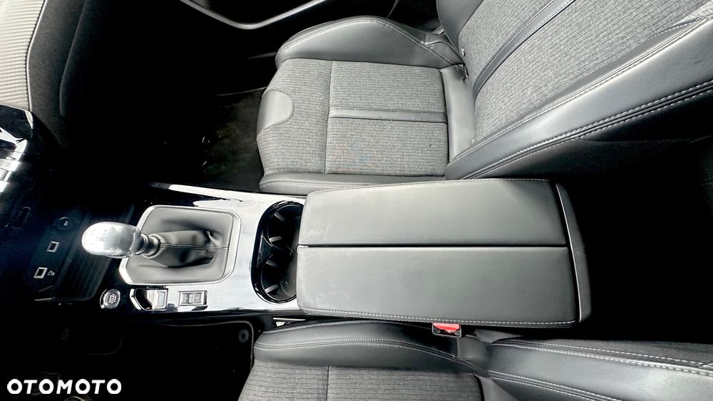 Peugeot 508 BlueHDi 130 Active Business-Paket - 29