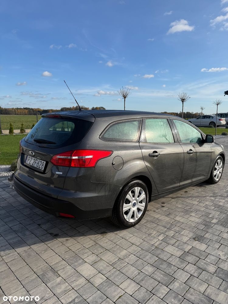 Ford Focus 1.0 EcoBoost Titanium ASS - 6