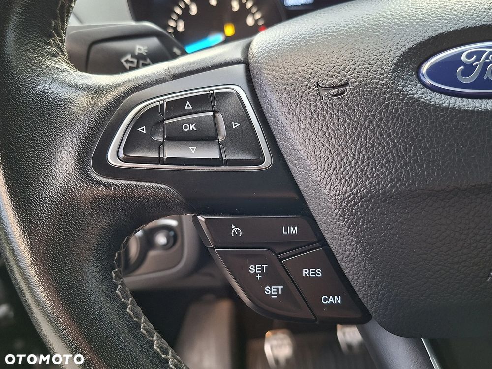 Ford Kuga 1.5 EcoBoost 2x4 ST-Line - 18