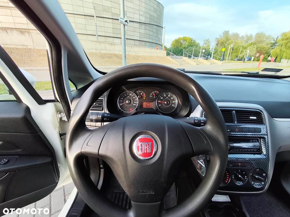 Fiat Punto 2012 - 11