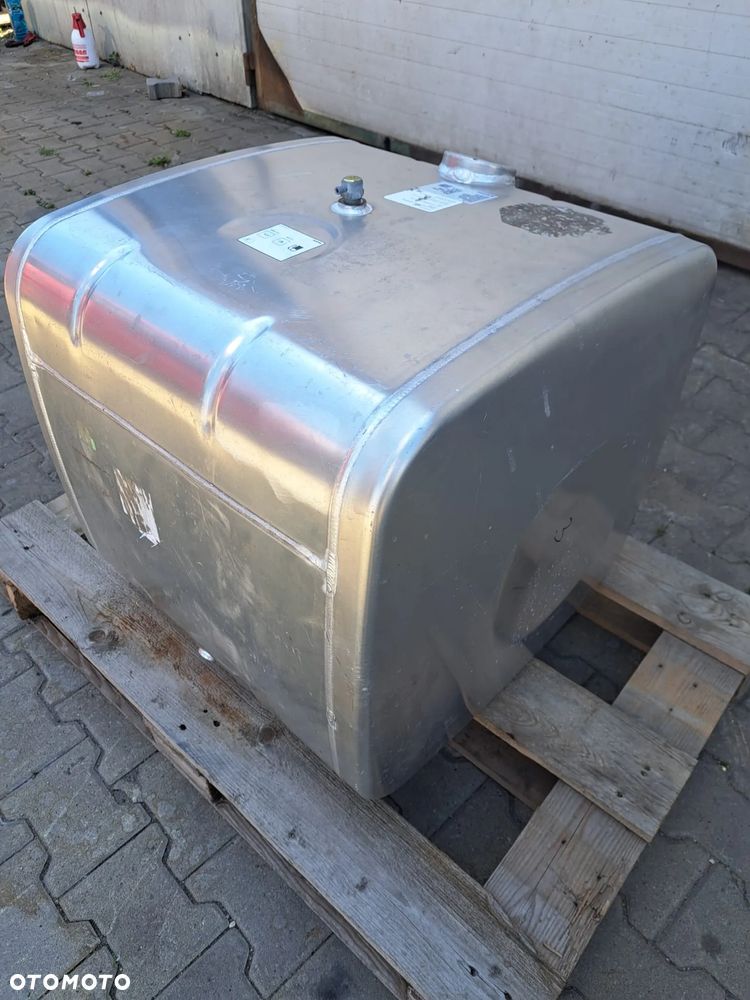 Zbiornik paliwa aluminiowy - 4