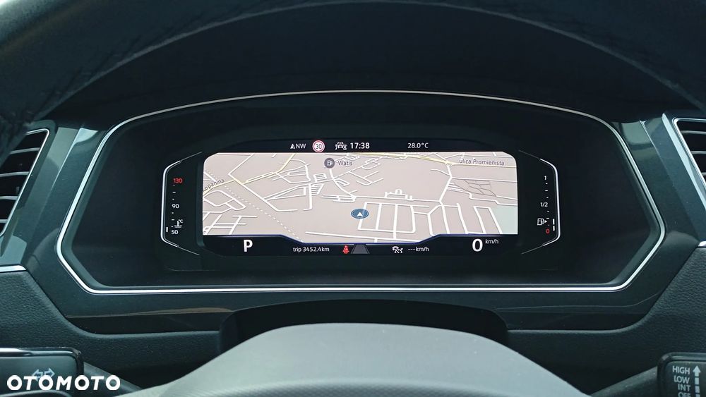 Volkswagen Tiguan 2.0 TDI Elegance DSG - 23