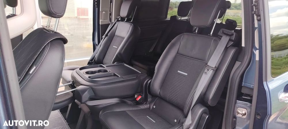 Ford Tourneo Custom Bus 320 2.0 EcoBlue 185 CP L1H1 Active Aut. - 16