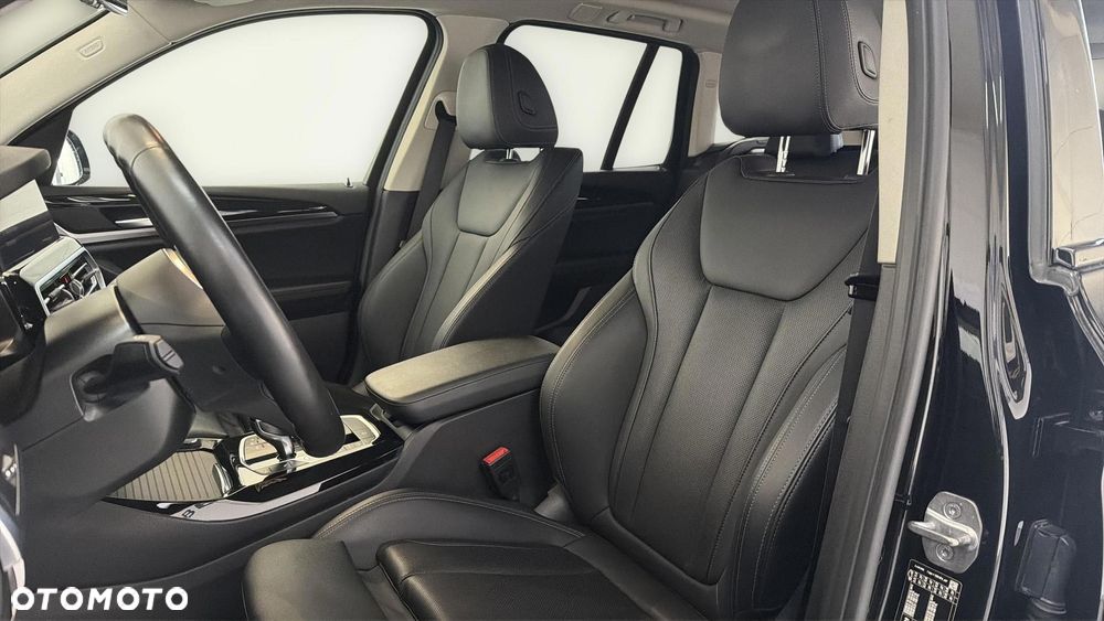 BMW X3 xDrive20d mHEV - 12