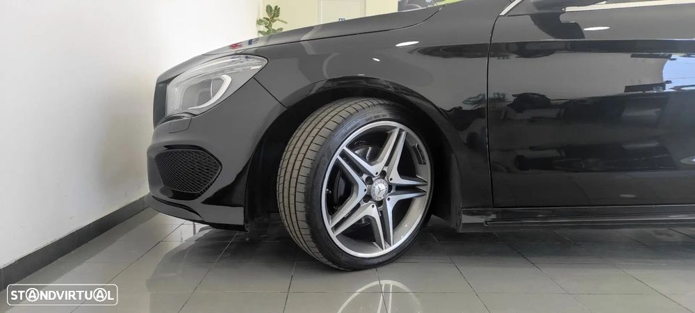 Mercedes-Benz CLA 180 d Shooting Brake AMG Line - 11