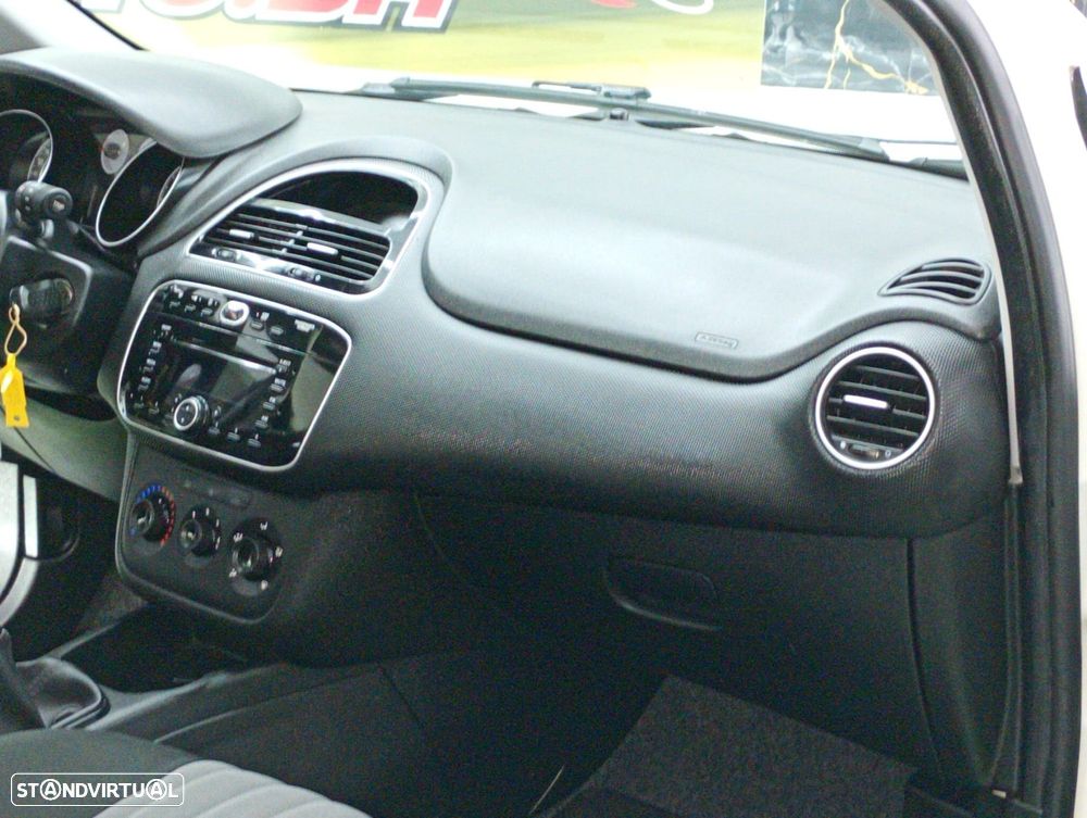 Fiat Punto 1.3 M-Jet Easy S&S - 24