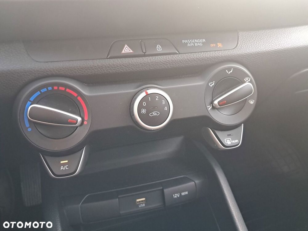 Kia Stonic 1.2 M - 26