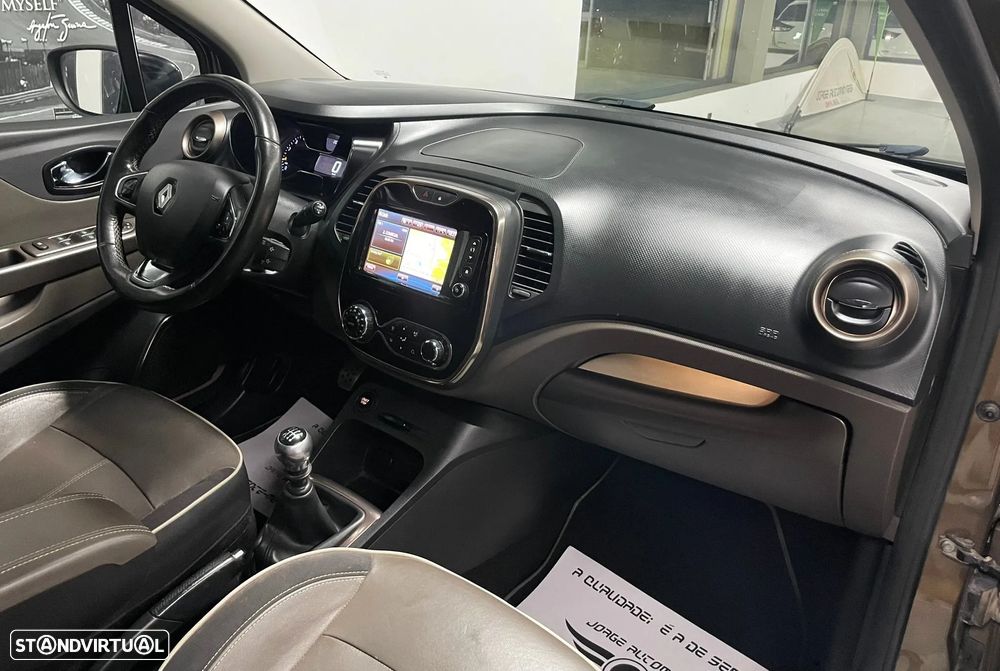 Renault Captur 1.5 dCi Exclusive - 24