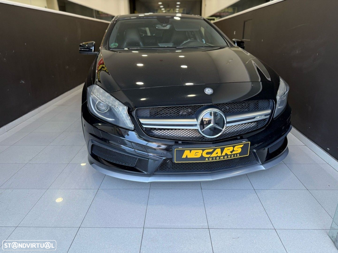 Mercedes-Benz A 45 AMG 4-Matic - 2