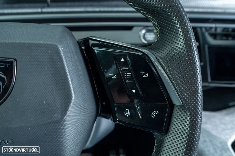 Peugeot E-3008 73 kWh GT - 29