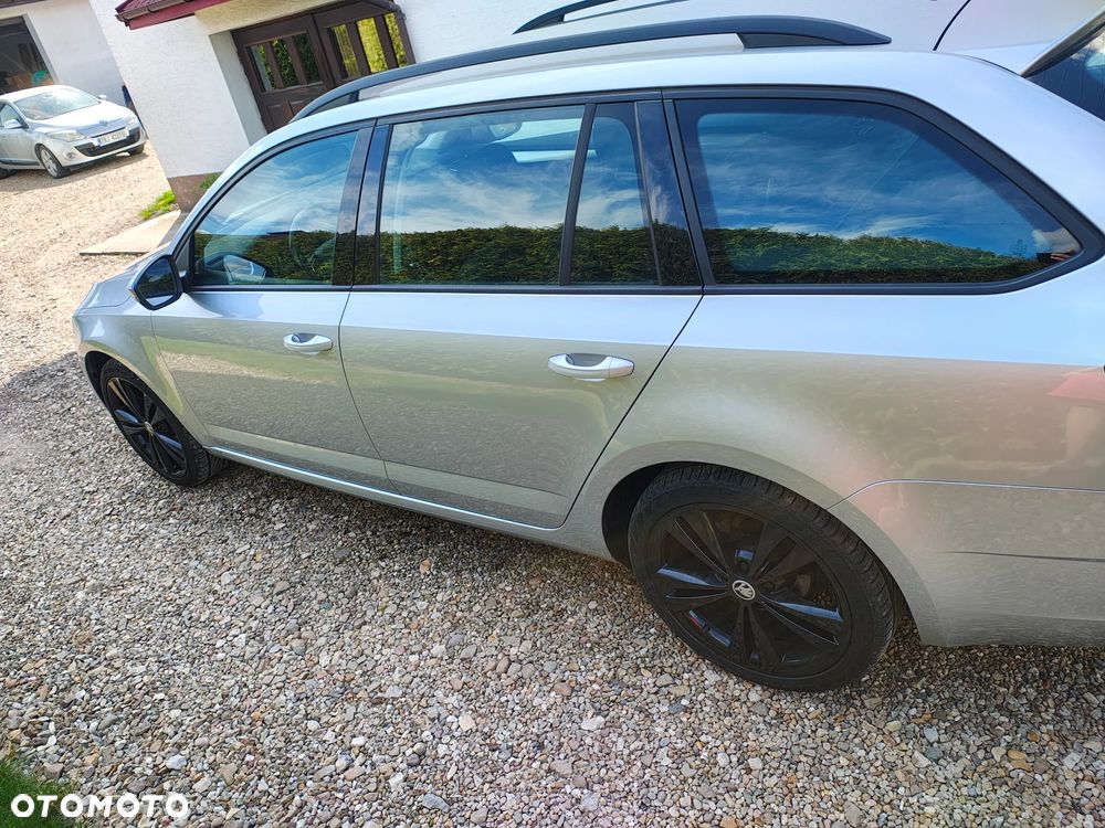 Skoda Octavia 2.0 TDI Ambition DSG - 8