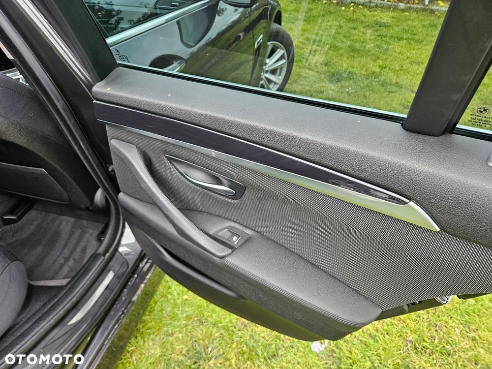 BMW Seria 5 520d xDrive Touring - 20